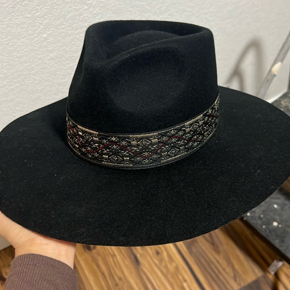 NWT Shyanne hat